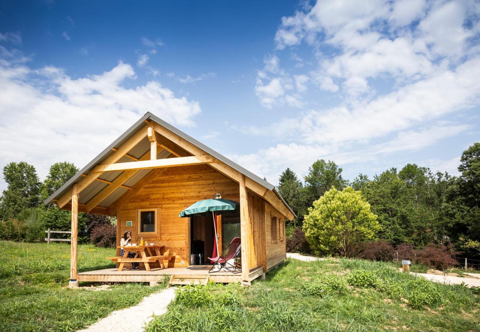 Huttopia Lac D'Aiguebelette Saint-Alban-de-Montbel Oda fotoğraf