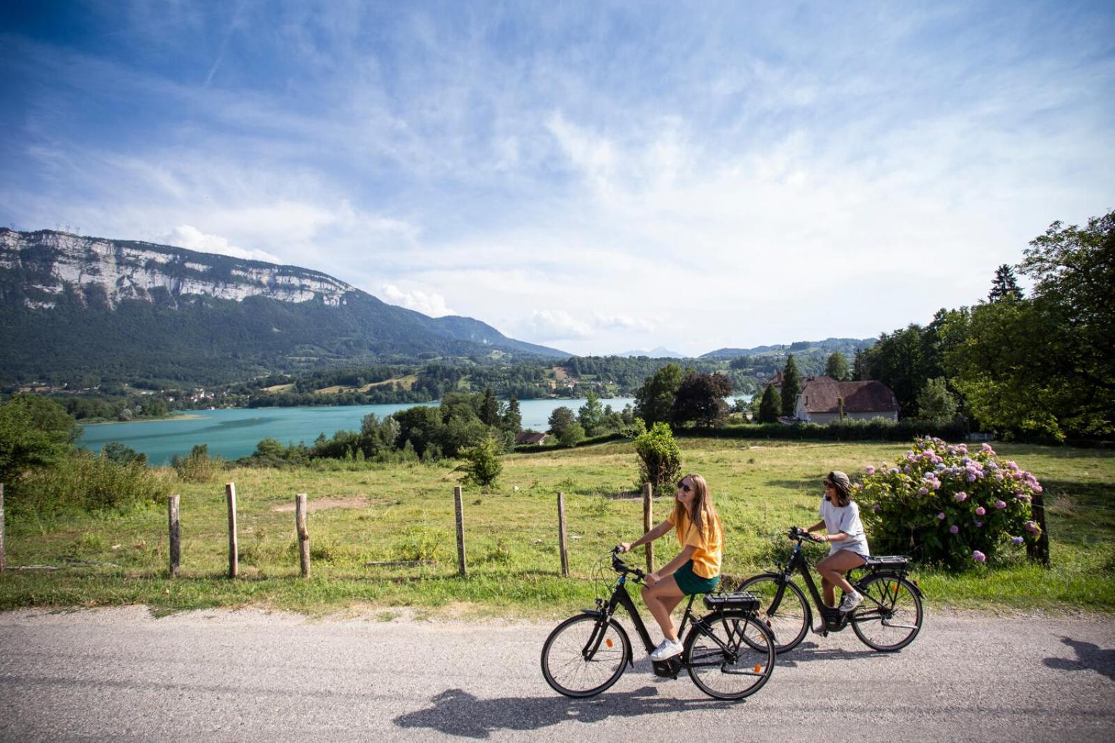 Huttopia Lac D'Aiguebelette Saint-Alban-de-Montbel Dış mekan fotoğraf